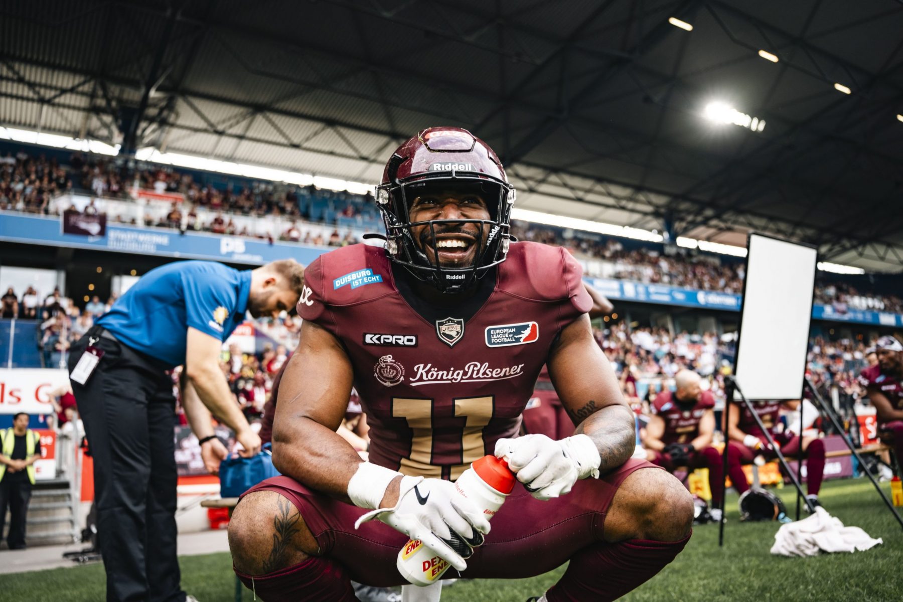 Running Back Jonathan Scott verlängert, Wide Receiver Desean Scott kommt aus Mexiko